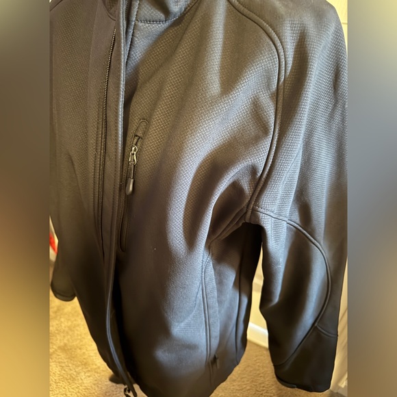 Kirkland’s men black zipper fleece jacket - Picture 2 of 3